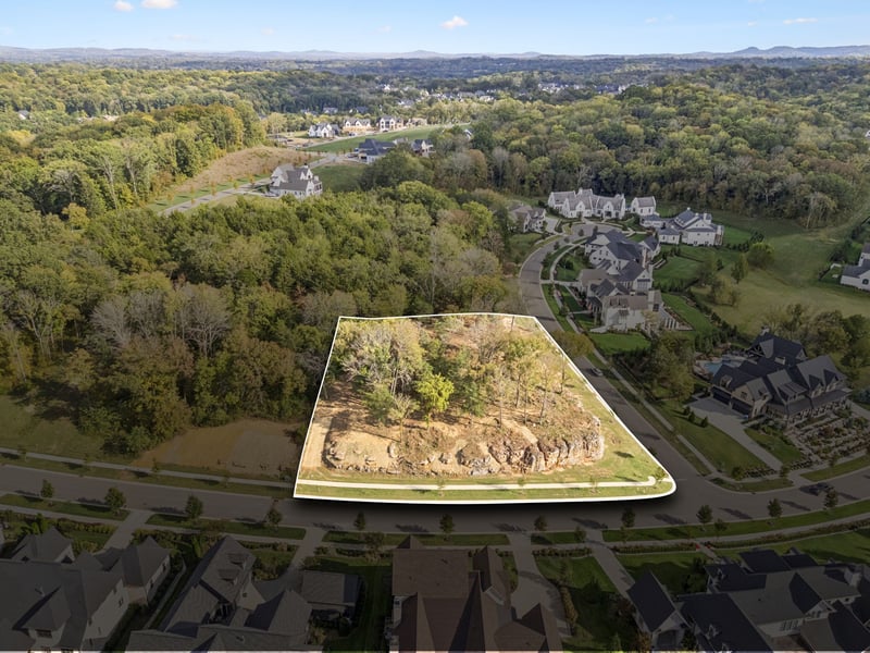 8177 Heirloom Blvd, College Grove, TN 37046