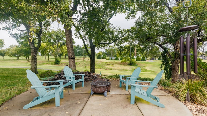 122 Fairways Dr, Hendersonville, TN 37075