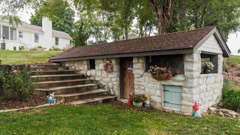 122 Fairways Dr, Hendersonville, TN 37075