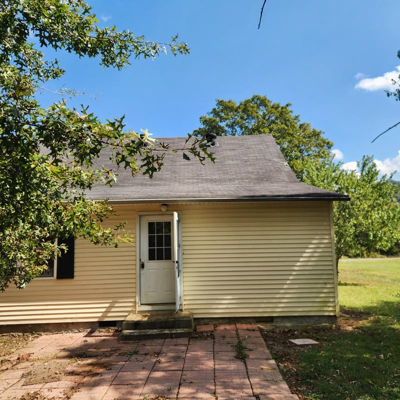 4625 Dixon Creek Rd, Dixon Springs, TN 37057