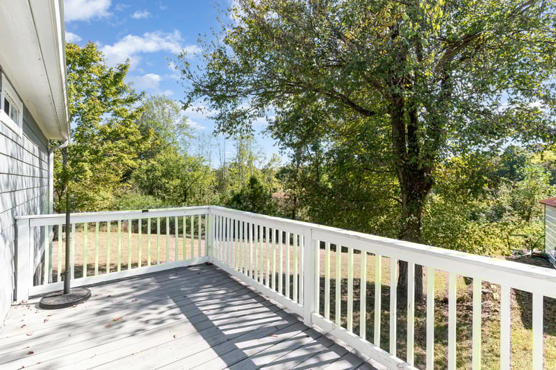 1014 Dogwood Ln, Kingston Springs, TN 37082