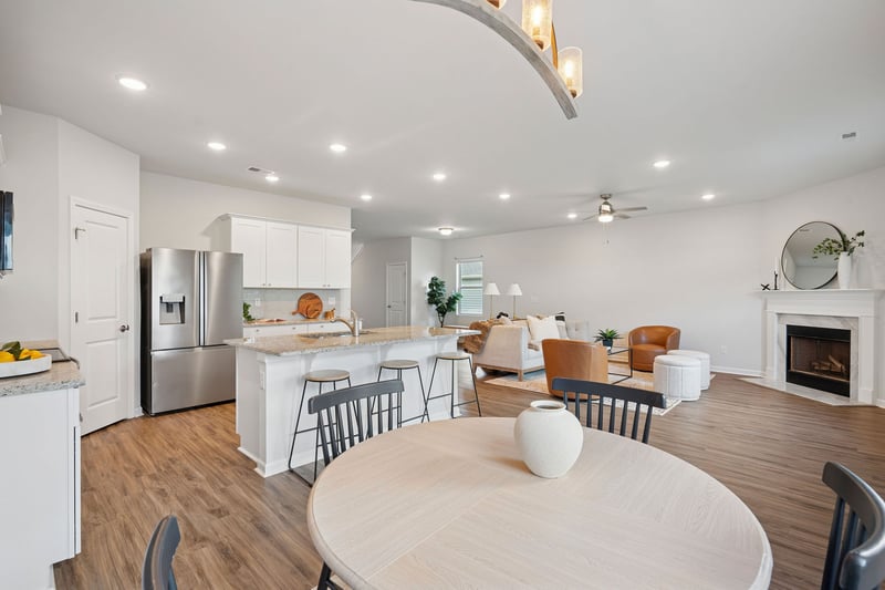 3278 Holiday Ln, Columbia, TN 38401