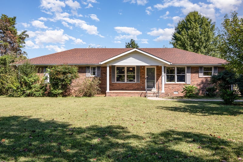 1040 Veterans Pkwy, Murfreesboro, TN 37128