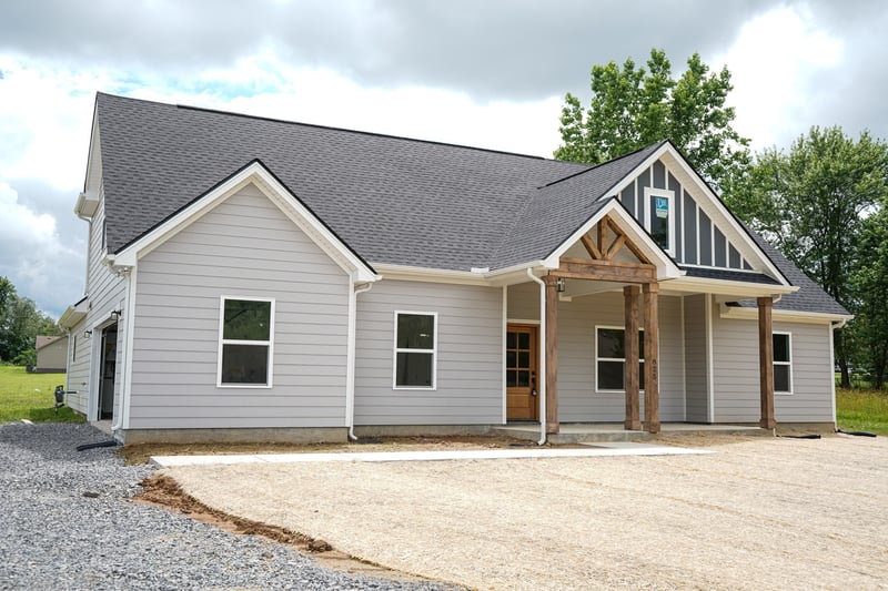 825B College St, Portland, TN 37148