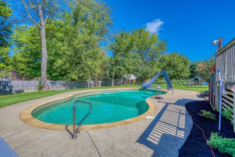 229 Shady Ln, White House, TN 37188