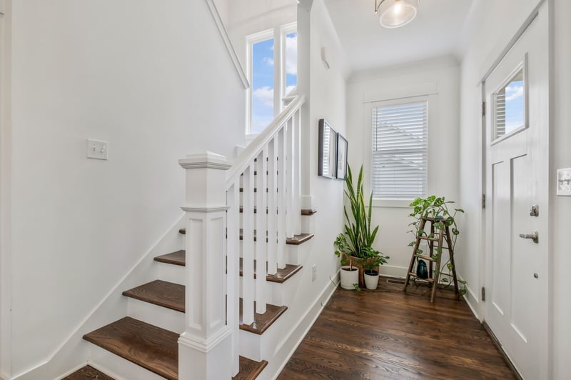 6374 Ivy St, Nashville, TN 37209