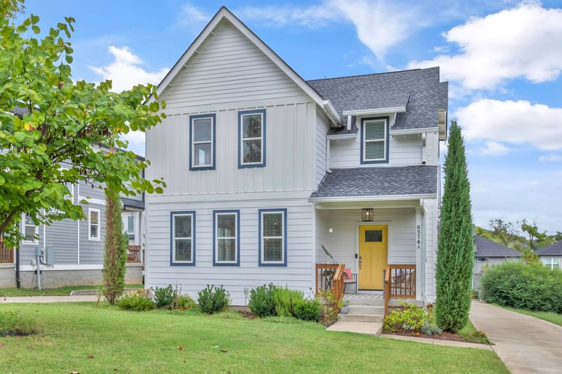 6374 Ivy St, Nashville, TN 37209