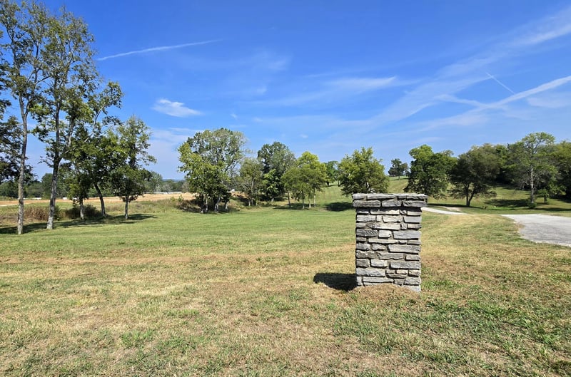 616 N James M Campbell Blvd, Columbia, TN 38401