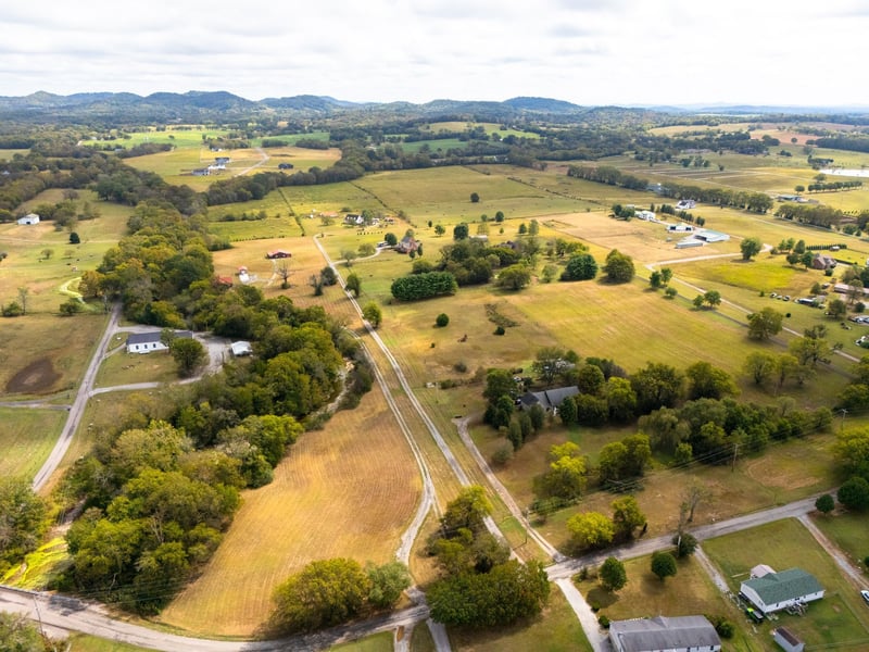 1038 Old Hopewell Rd, Castalian Springs, TN 37031