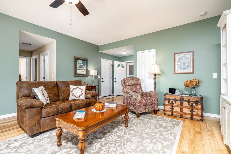 521 Brookside Dr, Mount Pleasant, TN 38474