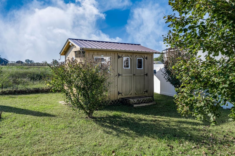 521 Brookside Dr, Mount Pleasant, TN 38474