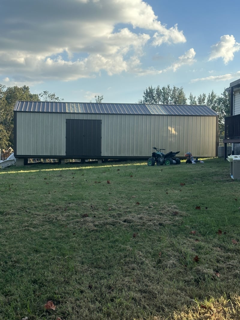 2486 Oakdale Rd, Westmoreland, TN 37186