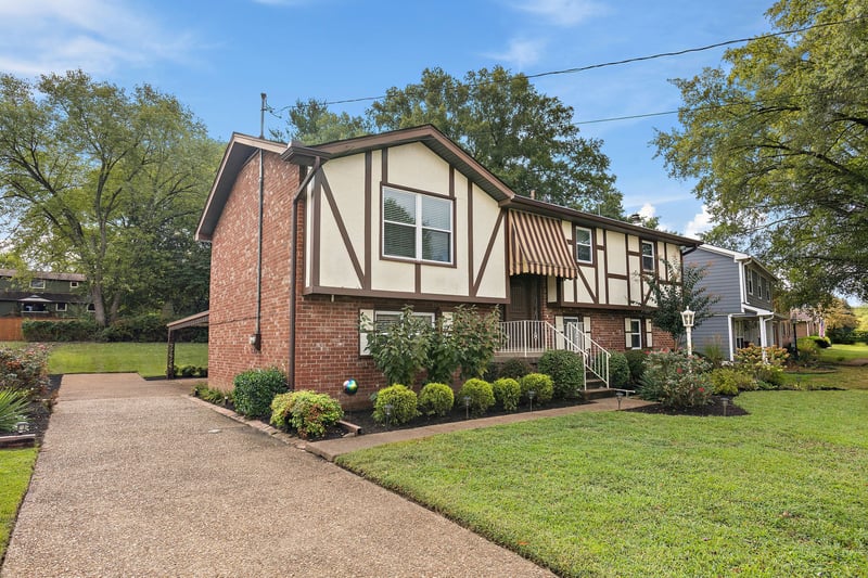 4389 Baton Rouge Dr, Hermitage, TN 37076