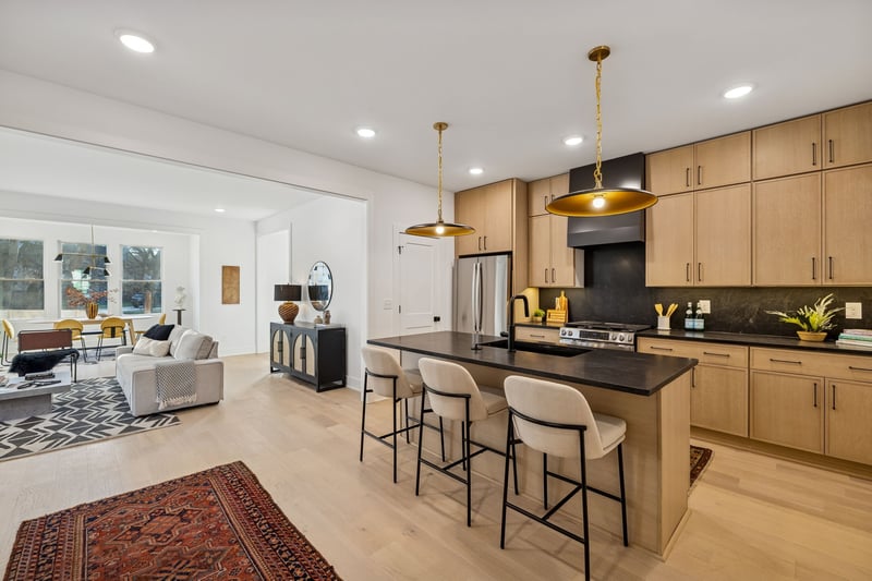 525A Croley Dr, Nashville, TN 37209