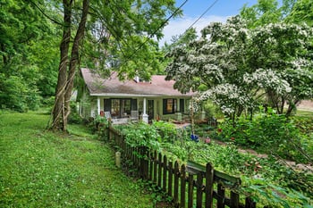 5169 Eatons Creek Rd, Nashville, TN 37218