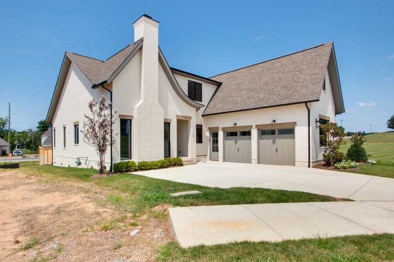 114 Mitford Ln, Thompsons Station, TN 37179