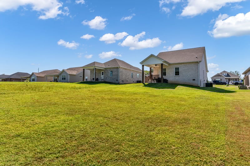 195 Julia Ann Ct, Springfield, TN 37172