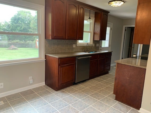 310 Santa Rosa Dr, Old Hickory, TN 37138