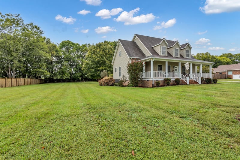 6421 Yeatman Ln, Columbia, TN 38401