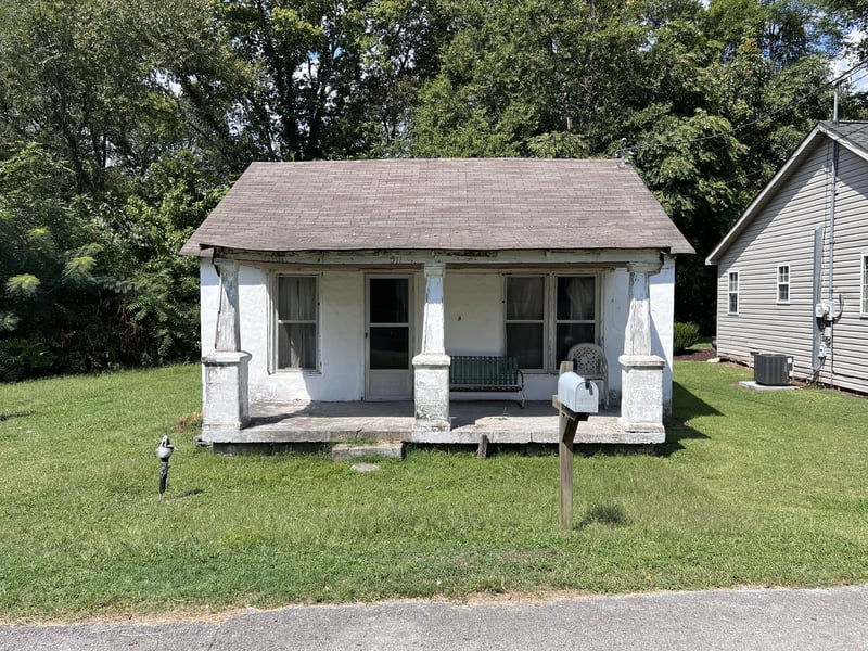 511 Gant St, Mount Pleasant, TN 38474