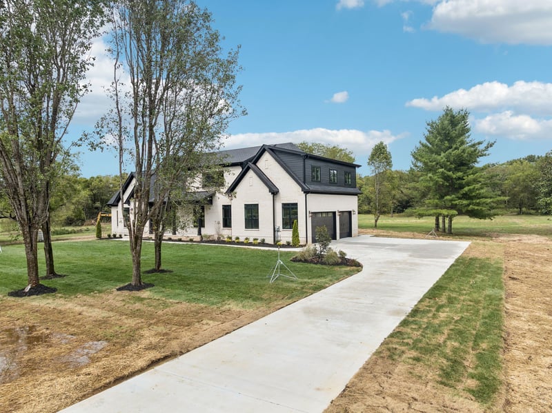 8297 Twelve Corners Rd, Lascassas, TN 37085