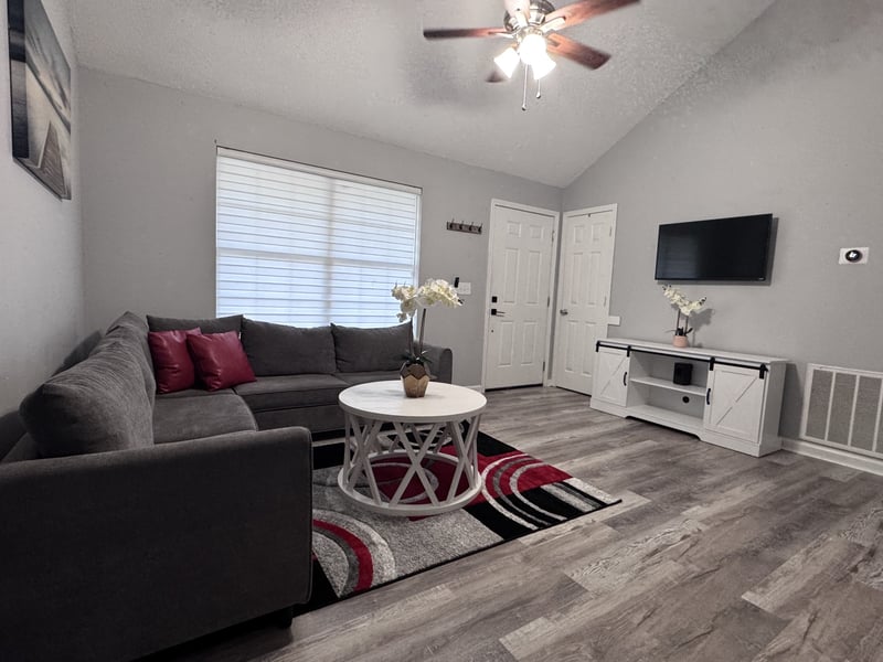 1003 Tyler Dr, Murfreesboro, TN 37130