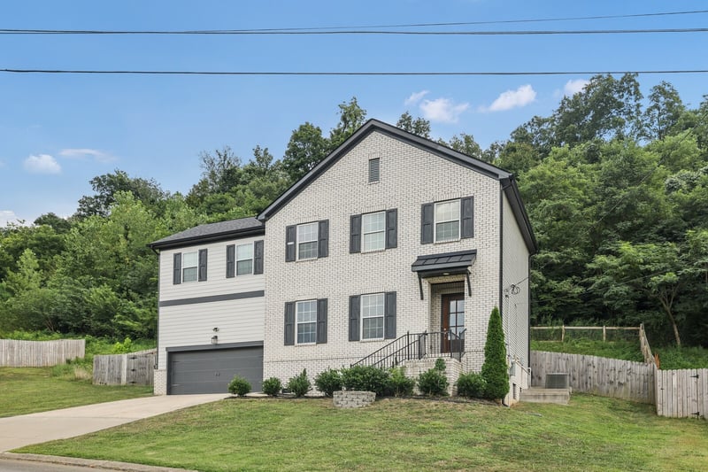 1006 Chisolm Trl, Goodlettsville, TN 37072