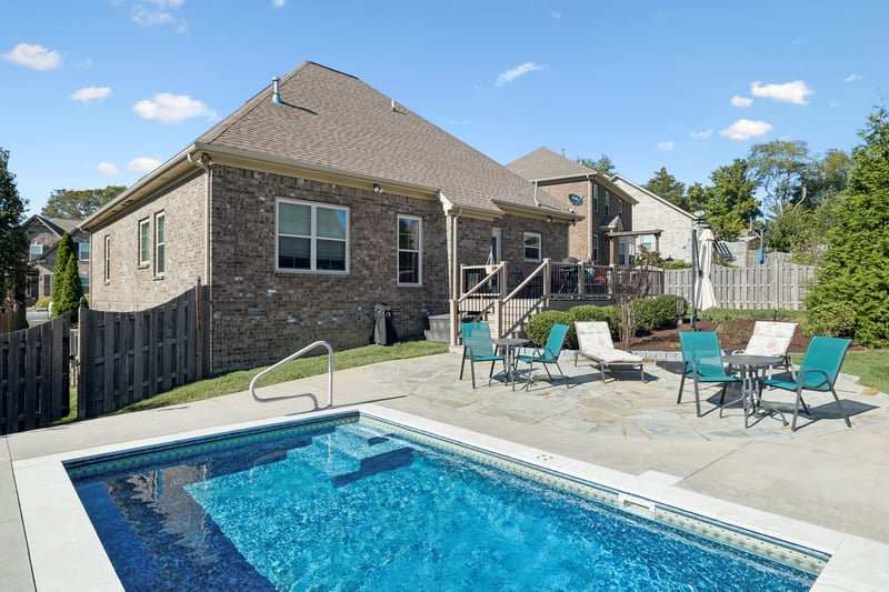 2002 Searles Ct, Spring Hill, TN 37174