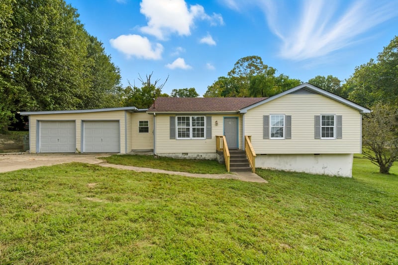 1126 Wynnewood Dr, Castalian Springs, TN 37031