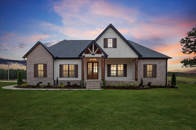 136 Summer Lake Dr, Summertown, TN 38483