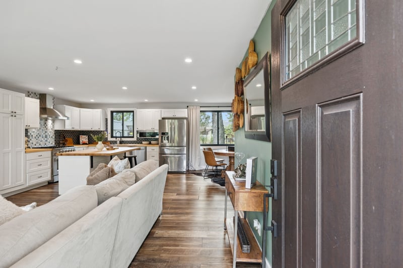 2210 Lynwood Dr, Greenbrier, TN 37073