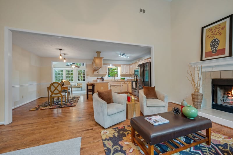 1015 Cross Country Dr, Kingston Springs, TN 37082