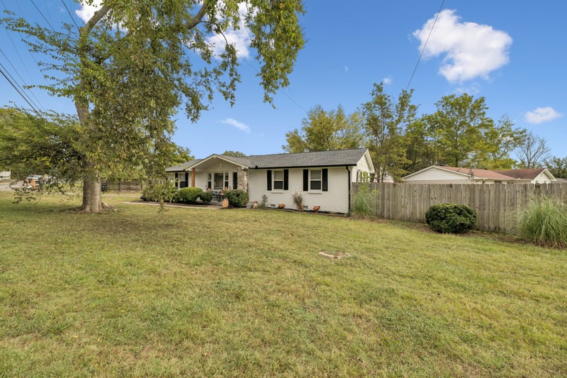 114 Iris Dr, Hendersonville, TN 37075