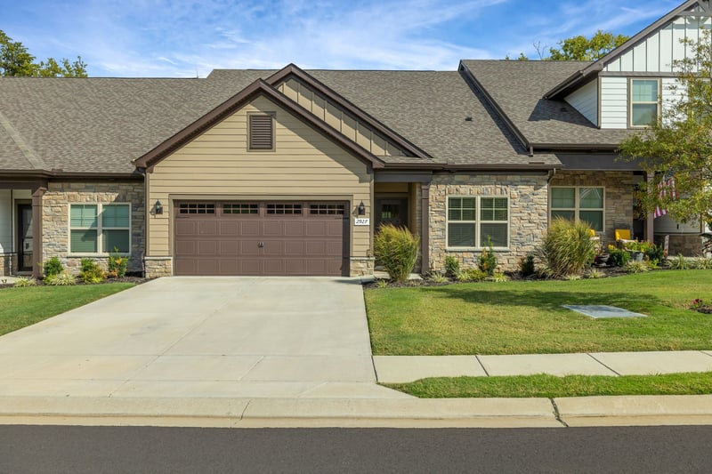 2927 Soldiers Honor Dr, Murfreesboro, TN 37128