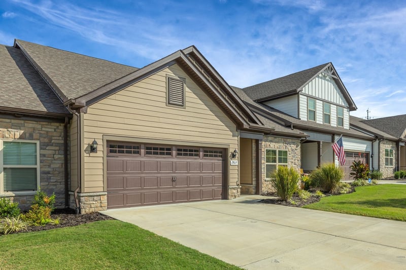 2927 Soldiers Honor Dr, Murfreesboro, TN 37128