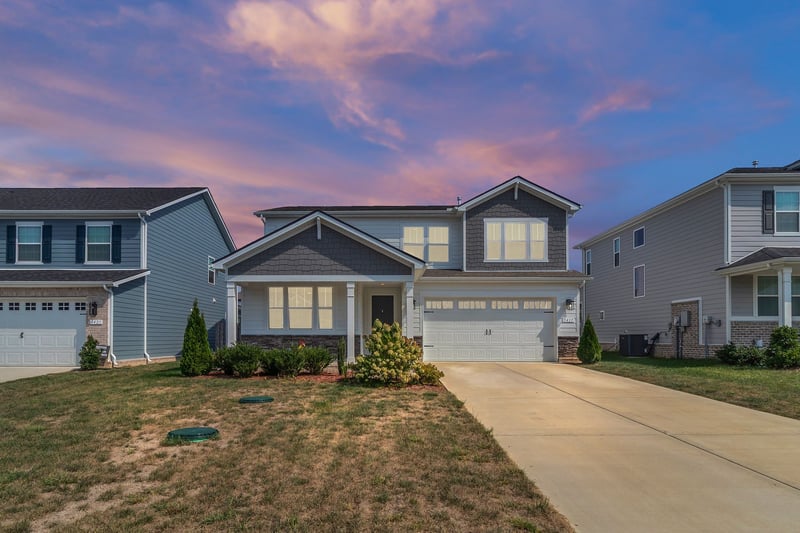 1417 Ovaldale Dr, Murfreesboro, TN 37128