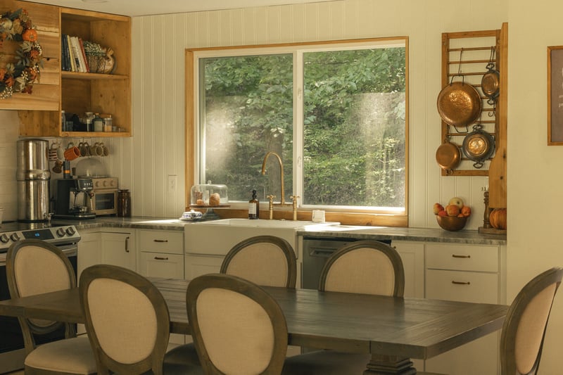 1037 Green Valley Dr, Ashland City, TN 37015