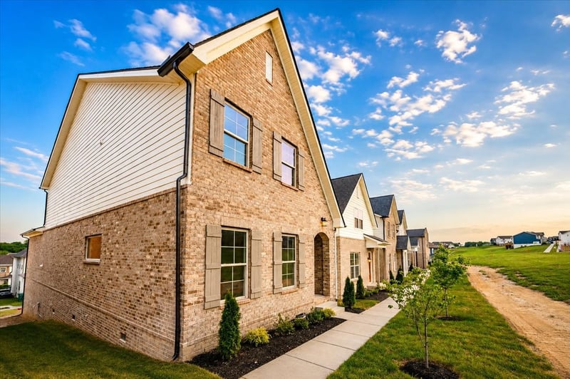 1111 Freeboard Al, La Vergne, TN 37086