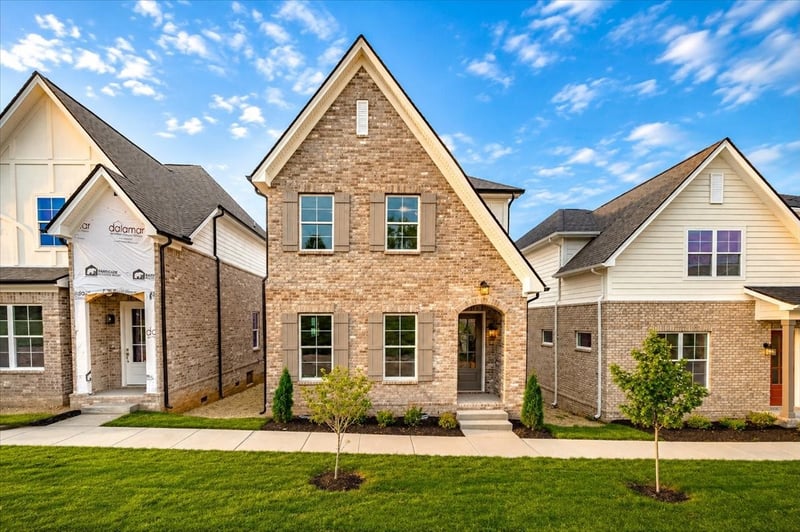 1111 Freeboard Al, La Vergne, TN 37086