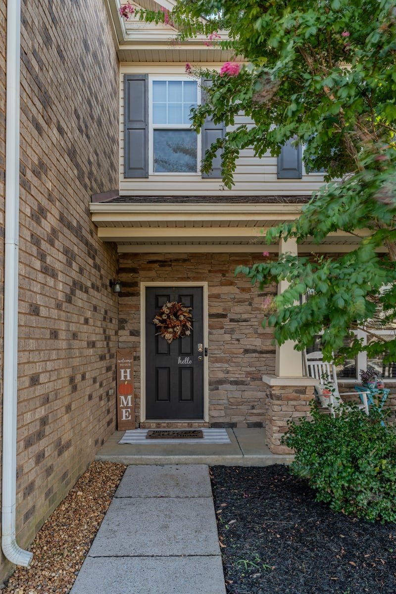 607 Pemberton Dr, Lebanon, TN 37087