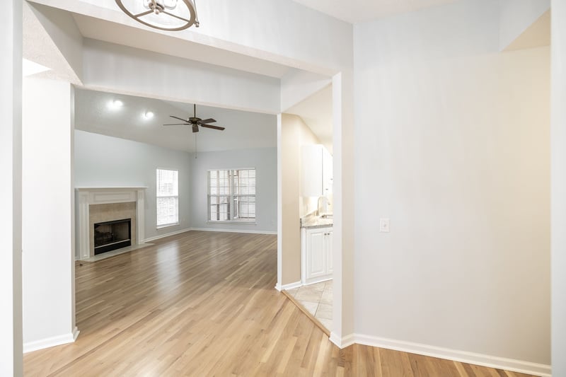 102 Hazelwood Ct, Hendersonville, TN 37075