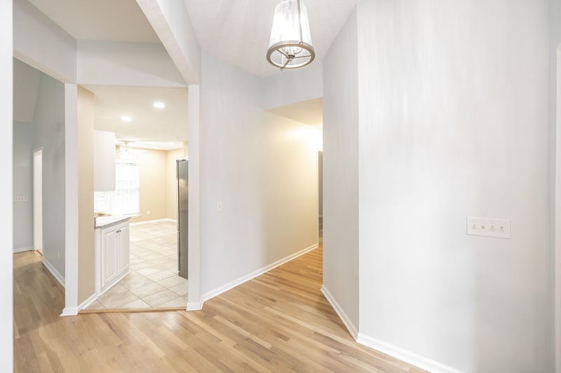 102 Hazelwood Ct, Hendersonville, TN 37075