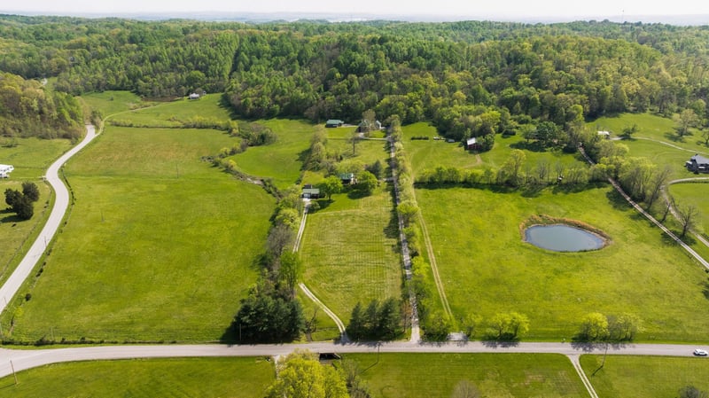 1909 Evergreen Rd, Thompsons Station, TN 37179