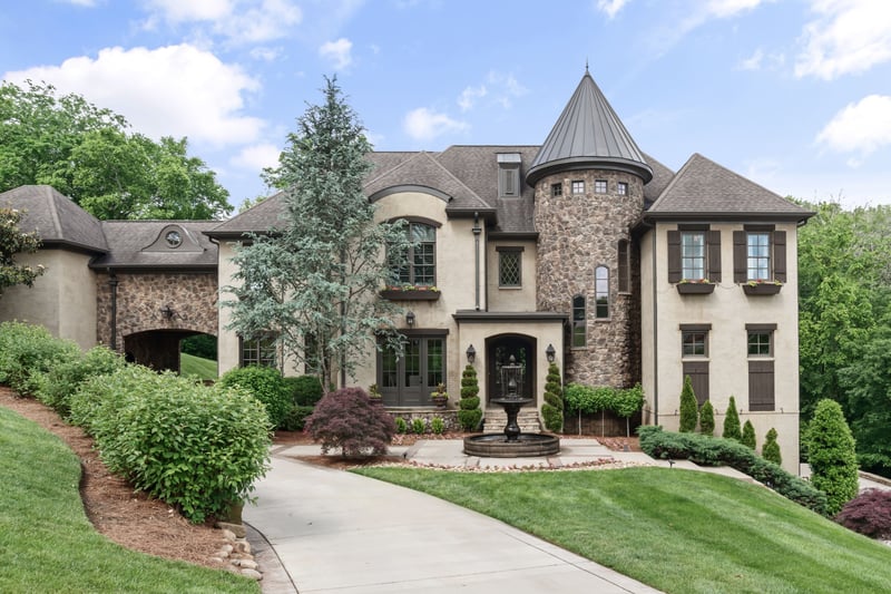 399 The Lady Of The Lake Ln, Franklin, TN 37067