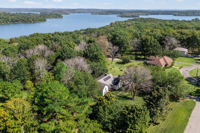 143 Vaughnwood Dr, La Vergne, TN 37086