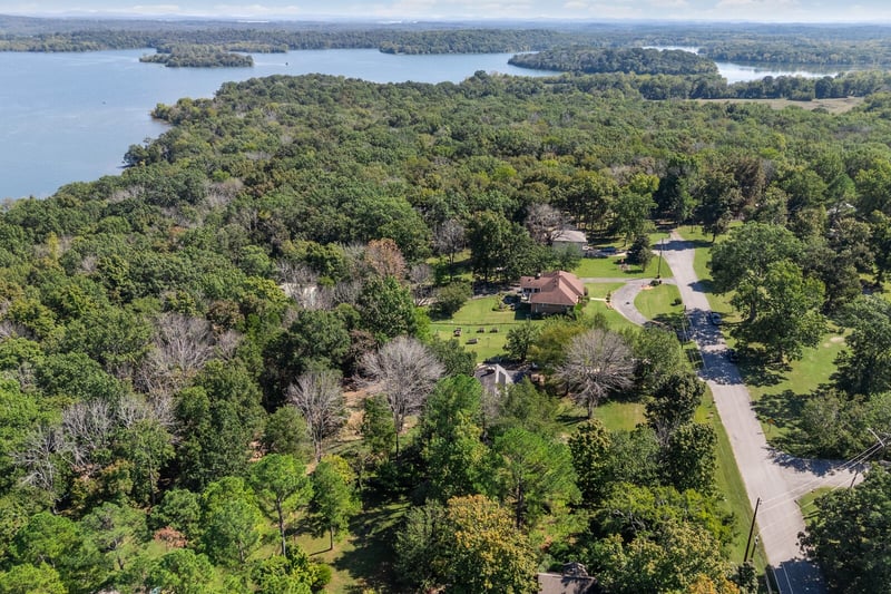 143 Vaughnwood Dr, La Vergne, TN 37086