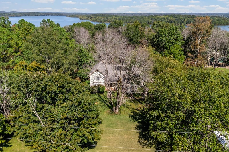 143 Vaughnwood Dr, La Vergne, TN 37086