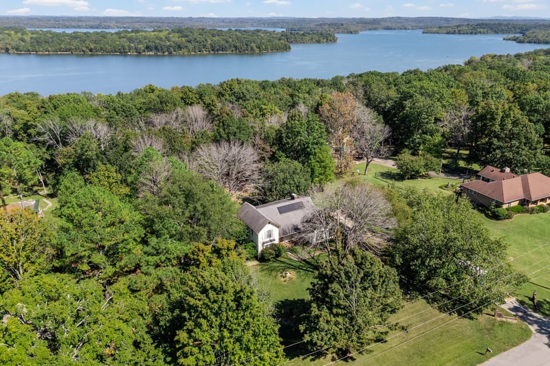 143 Vaughnwood Dr, La Vergne, TN 37086