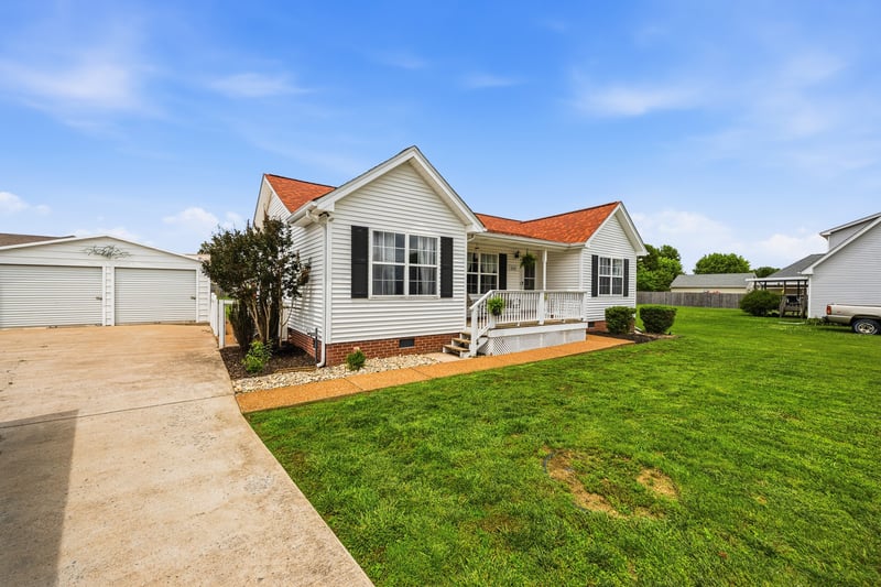 604 Portland Blvd, Portland, TN 37148