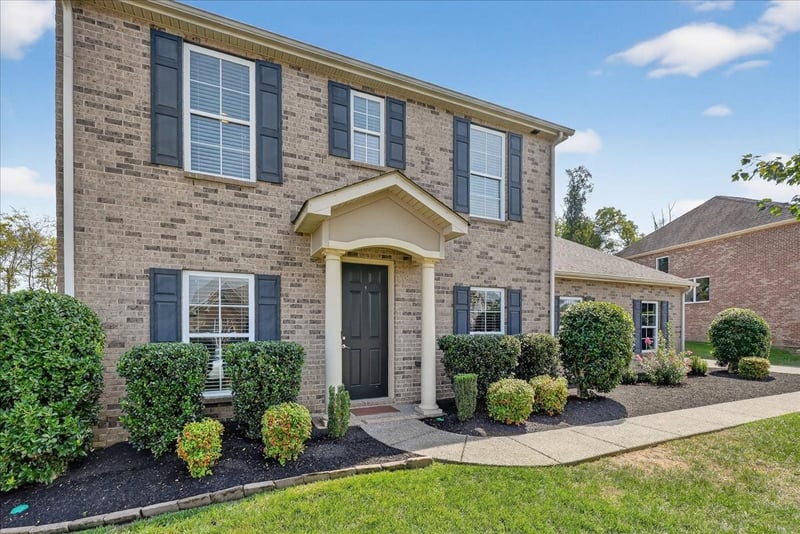 121 Windmill Pointe Cir, Hendersonville, TN 37075